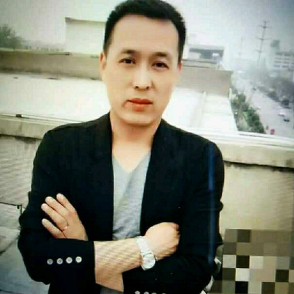 《雨中的男人》的照片