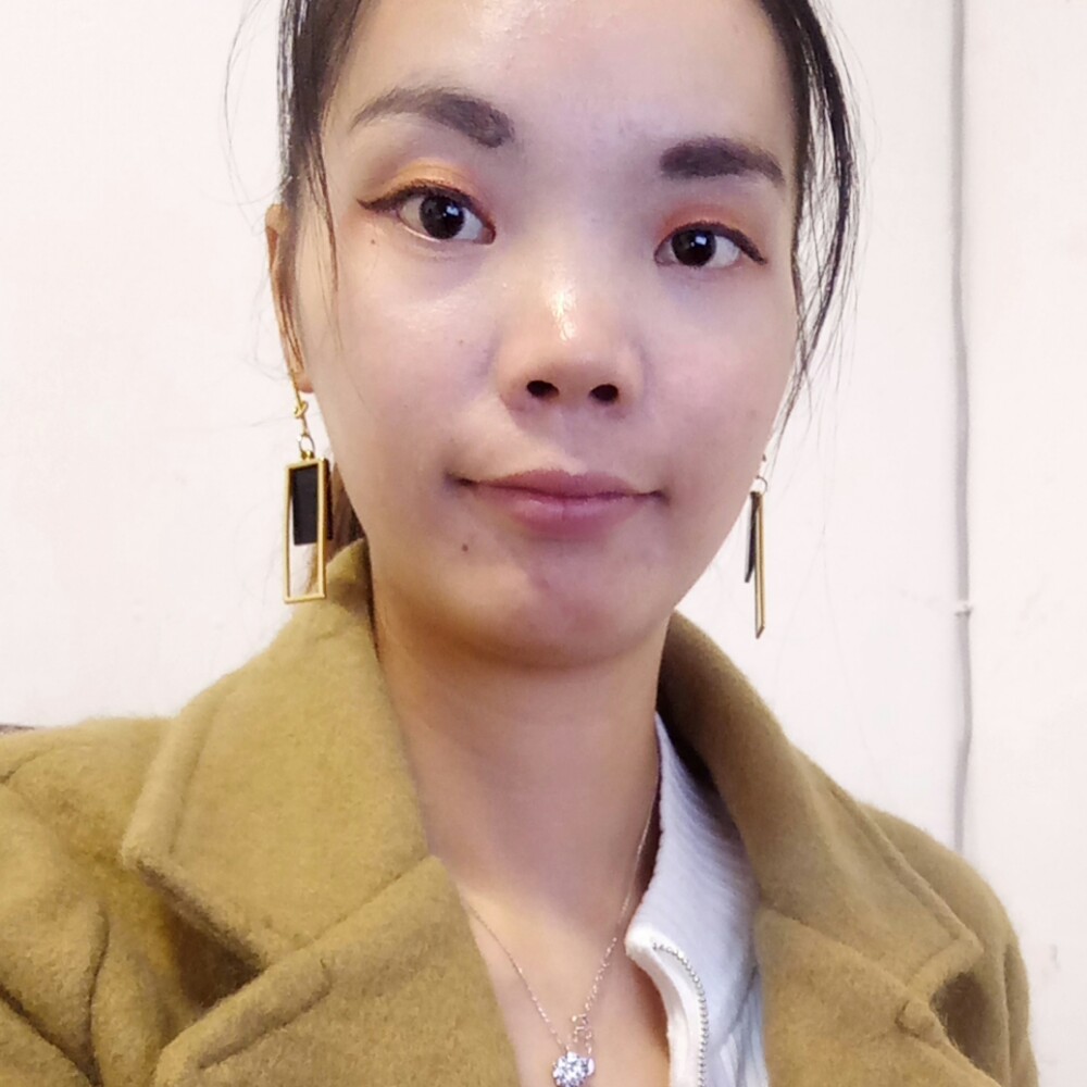 机智向铃铛的照片