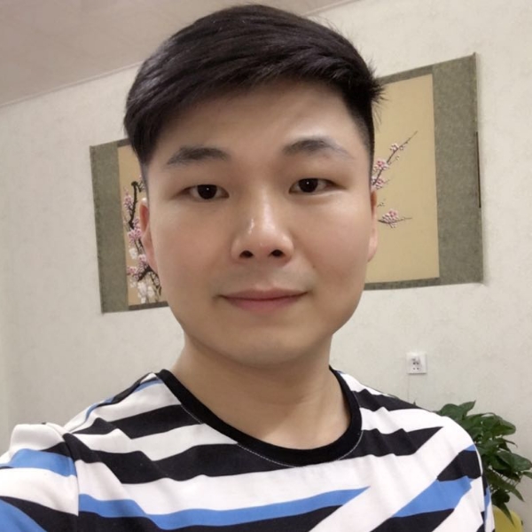 火星上蹙眉矜柔的照片