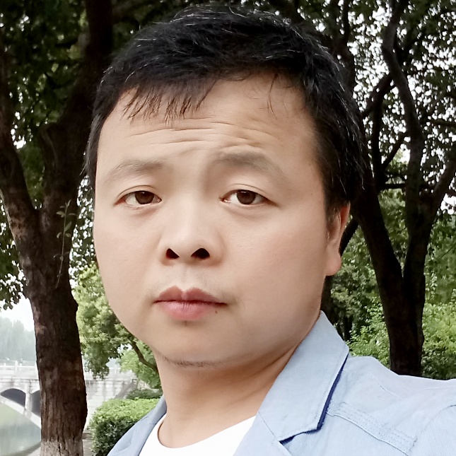 风吹的山谷的照片