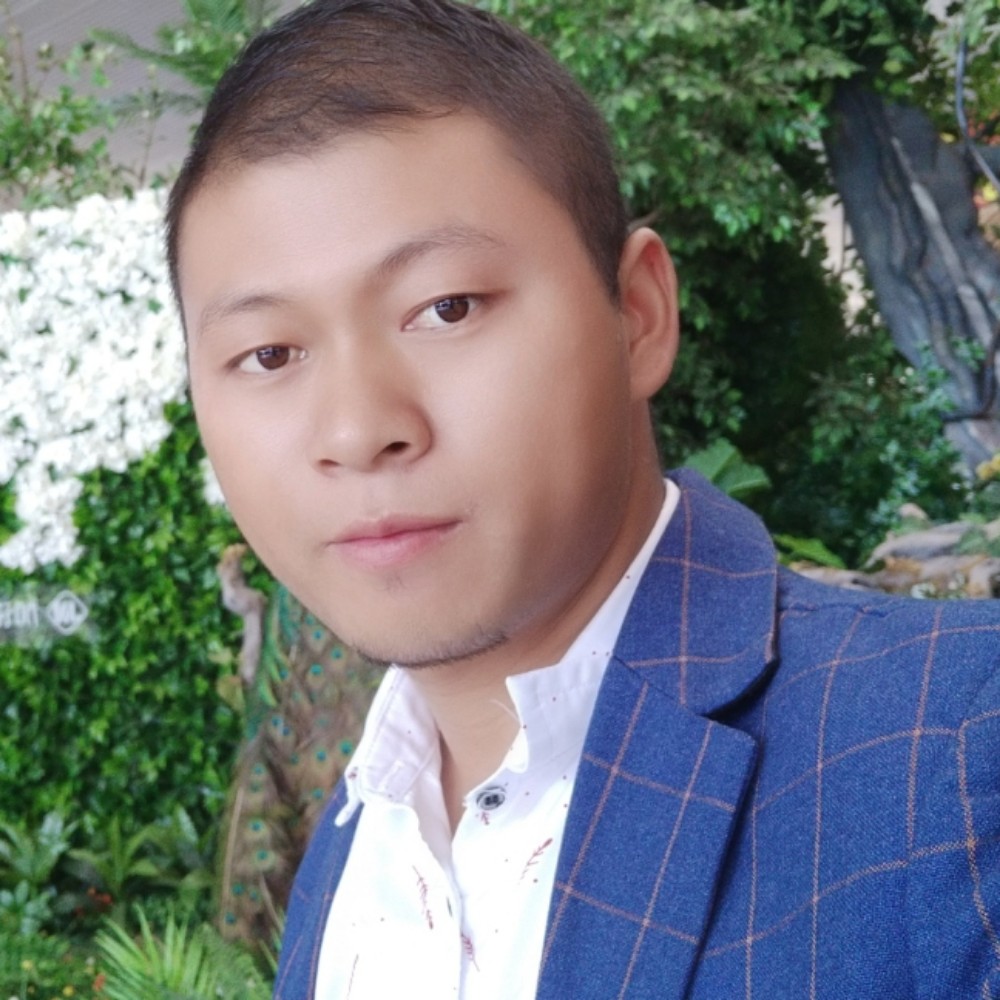 飞鸟蹁跹自信的照片