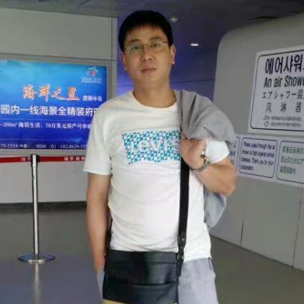 安静的冬冬的照片