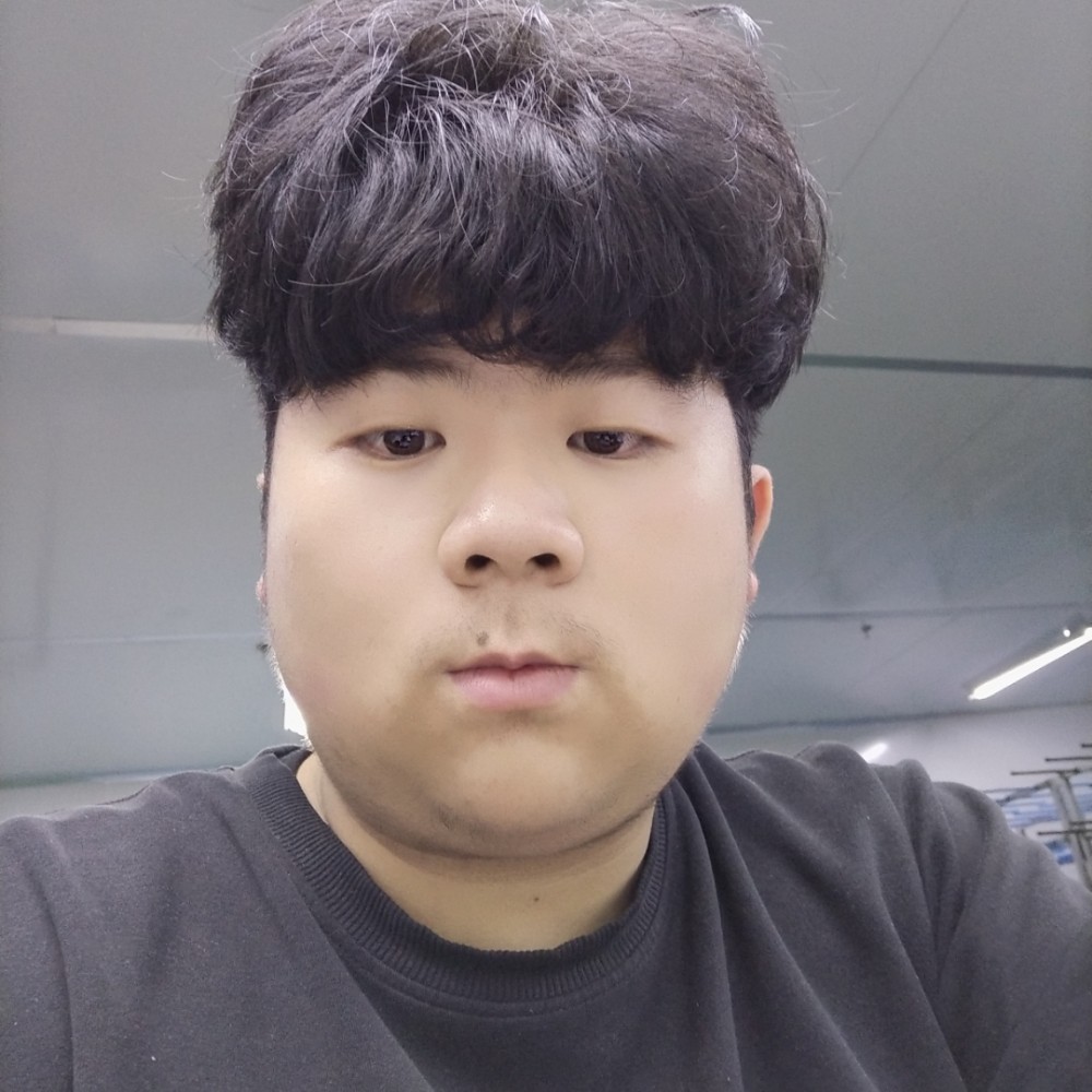 任性等待戒指的照片