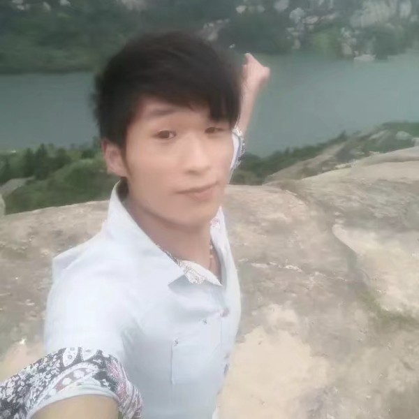 逆境中加油的照片