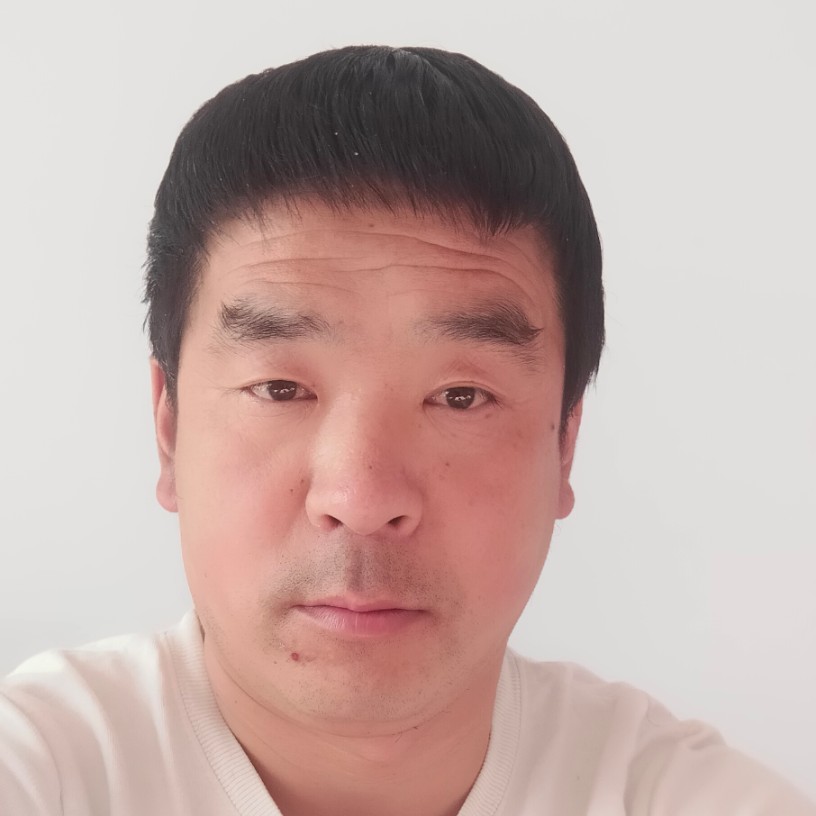 体贴回眸母鸡的照片