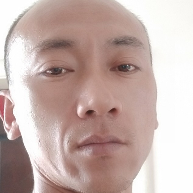 战斗机請自觉的照片