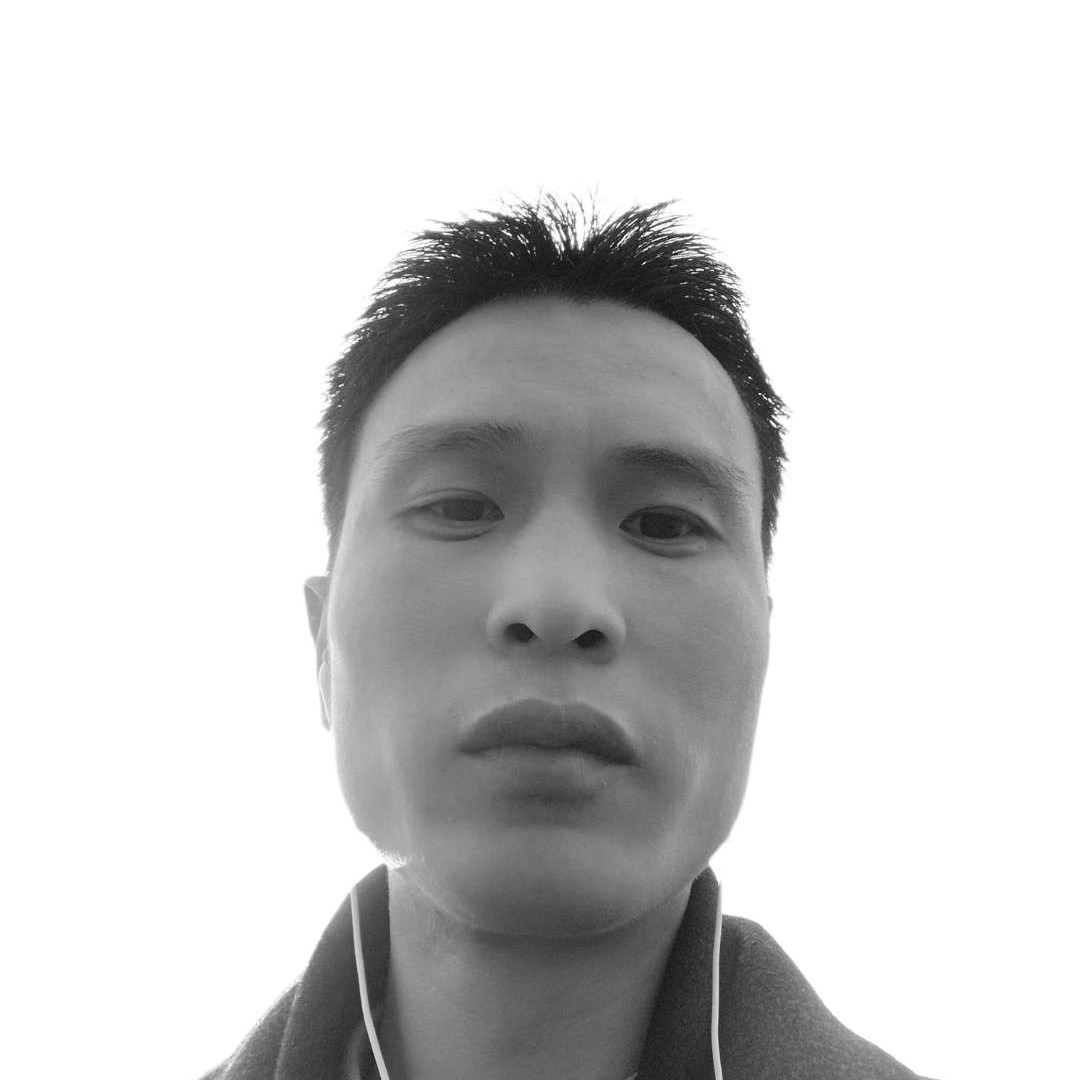 晴空万里广寒宫的照片