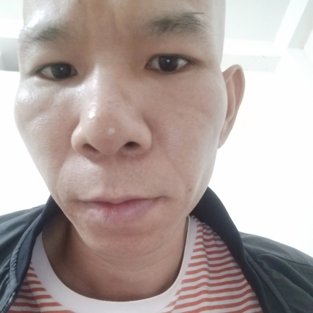 愤怒放弃雪糕的照片