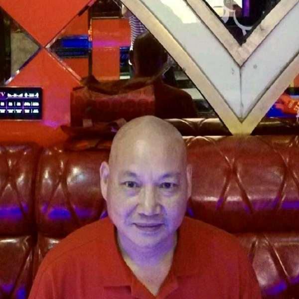 含蓄凝眸黛儿的照片