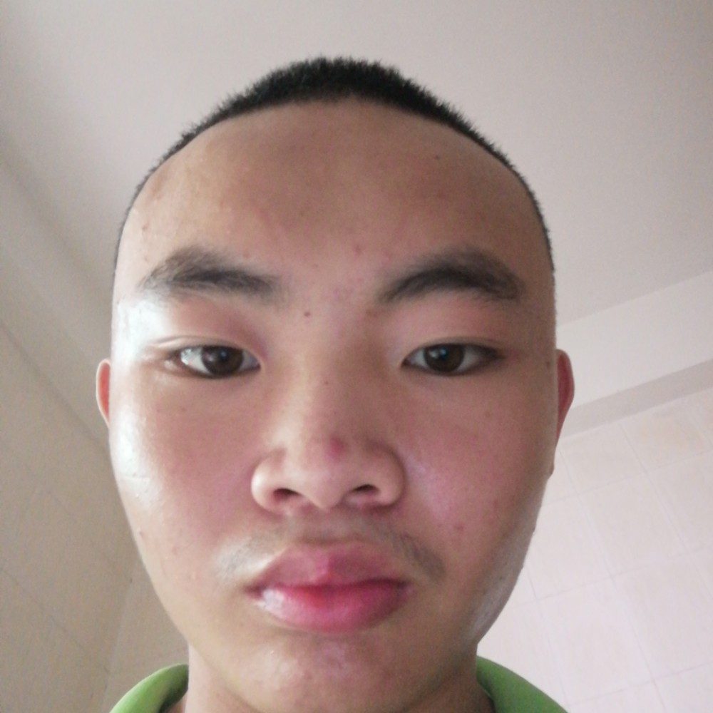 严德福的照片
