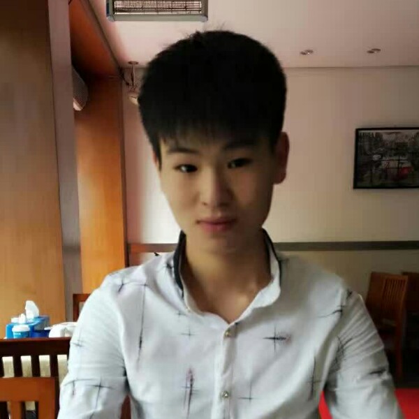 ，风吹过的夏的照片