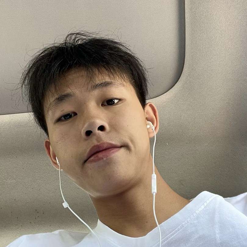 傲娇玲妃的照片