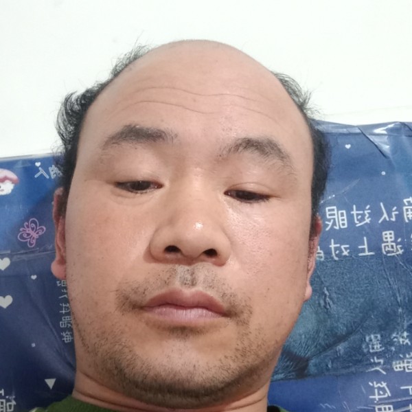 半痴半痞半疯癫的照片