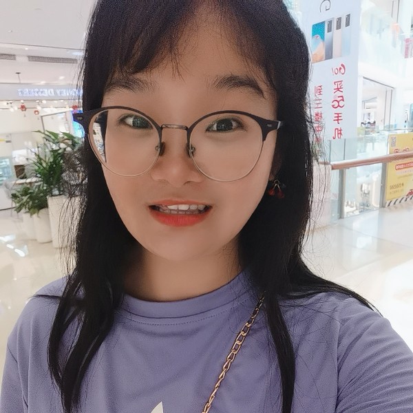 吴夏萌的照片