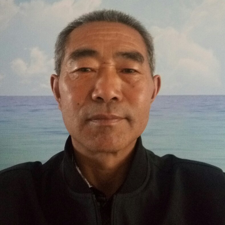 学姐开朗的照片