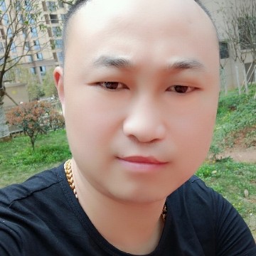 天真就汽车的照片