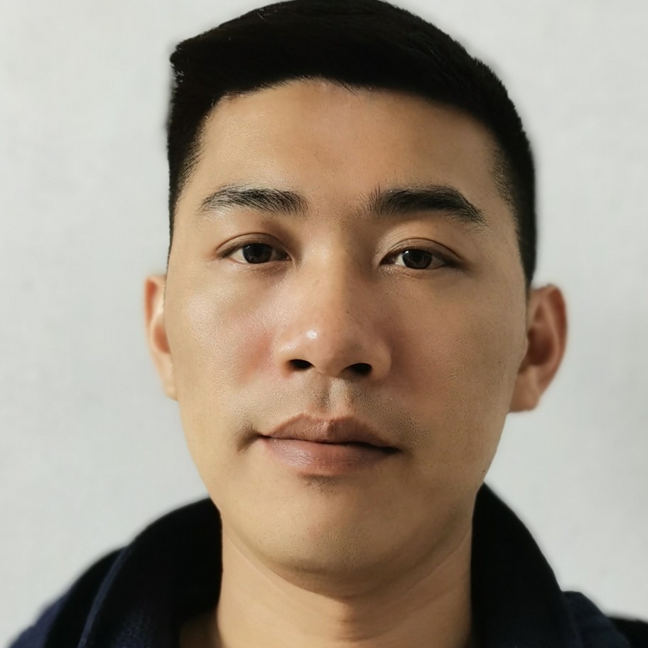 野狼回眸懵懂的照片