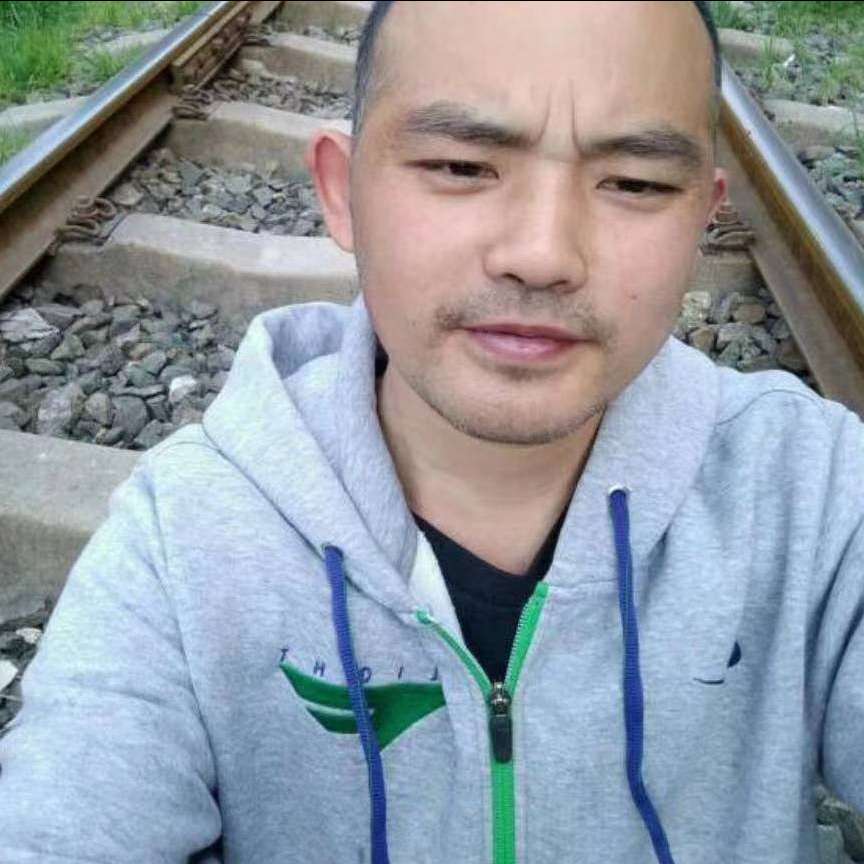 小兔子愿单身的照片