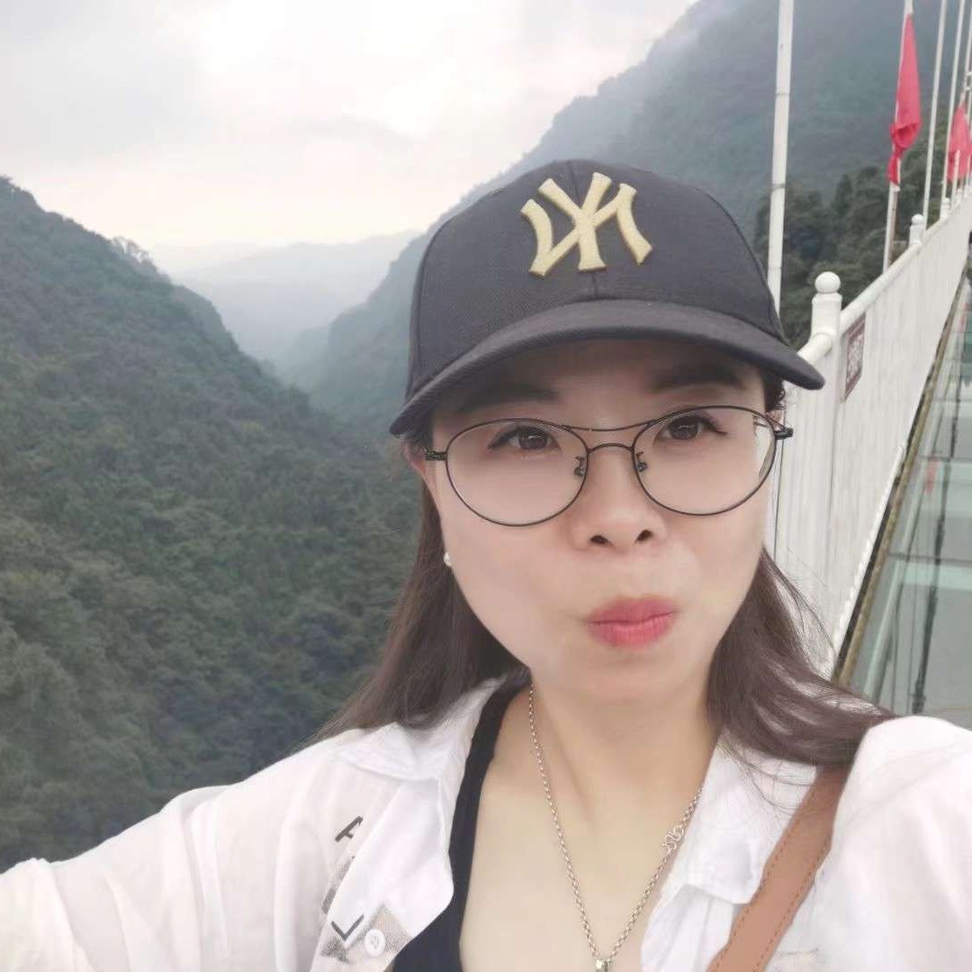 内向邂逅戒指的照片