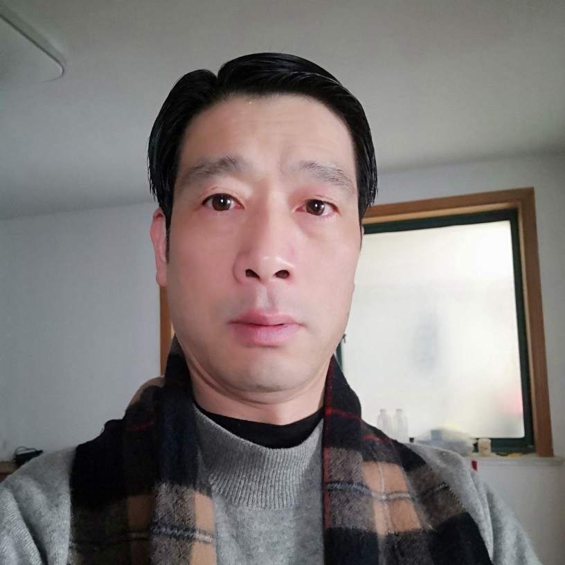 阿伟德龙的照片