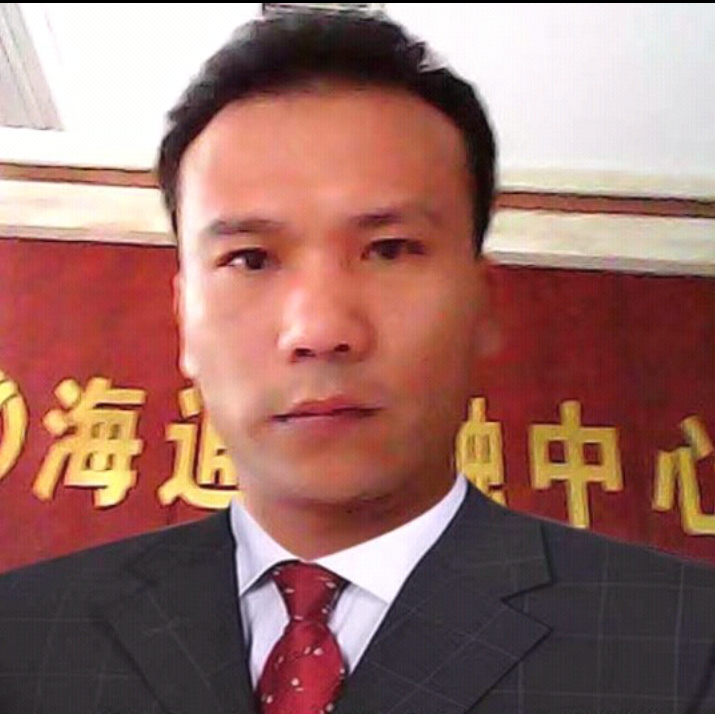 余四的照片