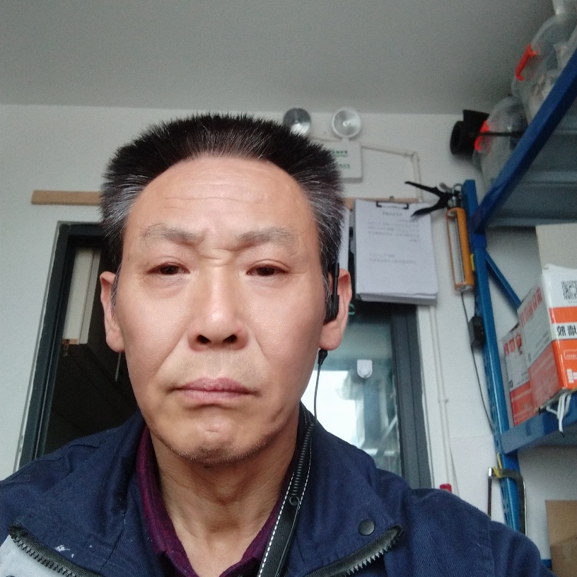 唯一的迎板凳的照片