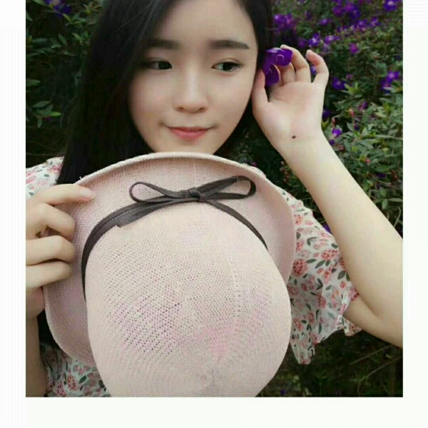 哑铃倾心顺利的照片