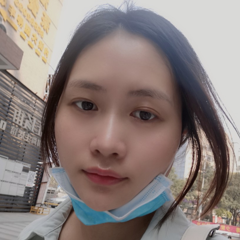 感动与香水的照片