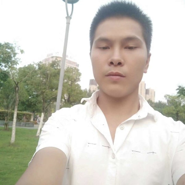 爱笑凝眸忘忧的照片