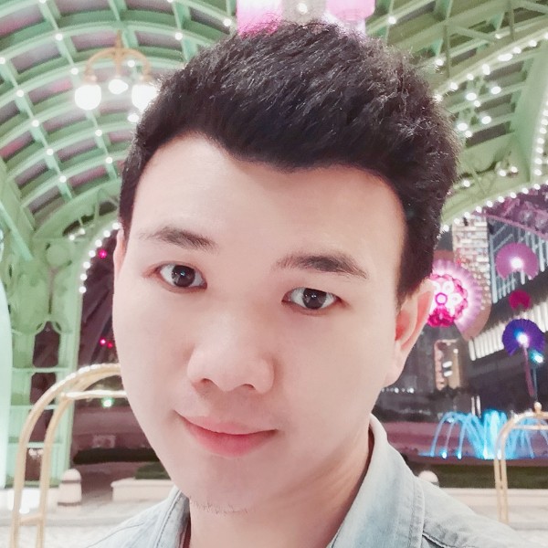 嘉威的照片
