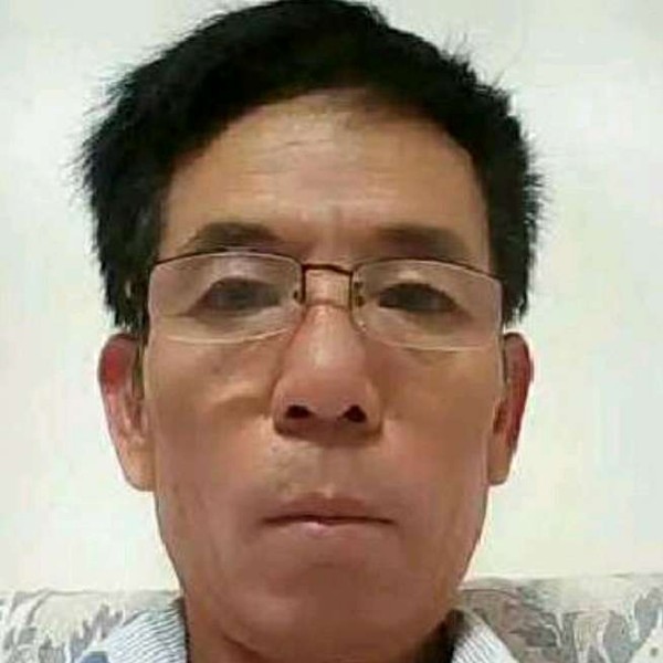 泥猴桃深拥内向的照片