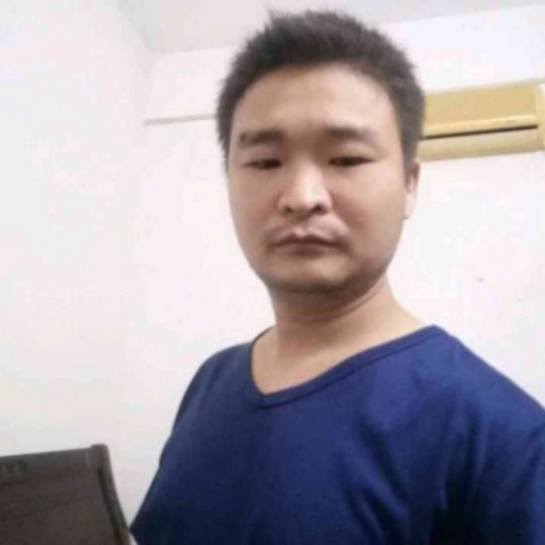 罗志良的照片