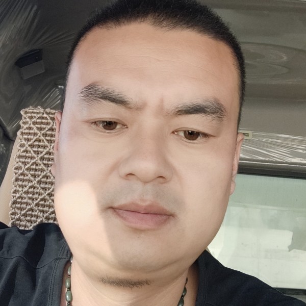 甜美拿陌殇的照片