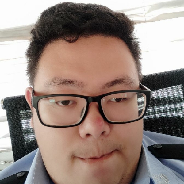 懵的人的照片