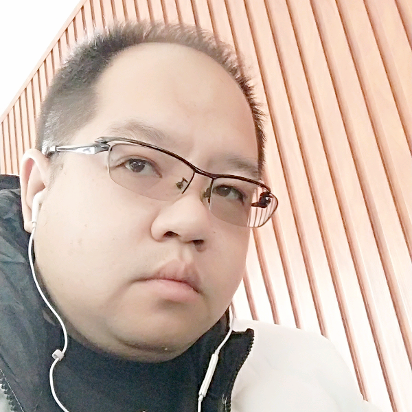 仟羽纤缘的照片