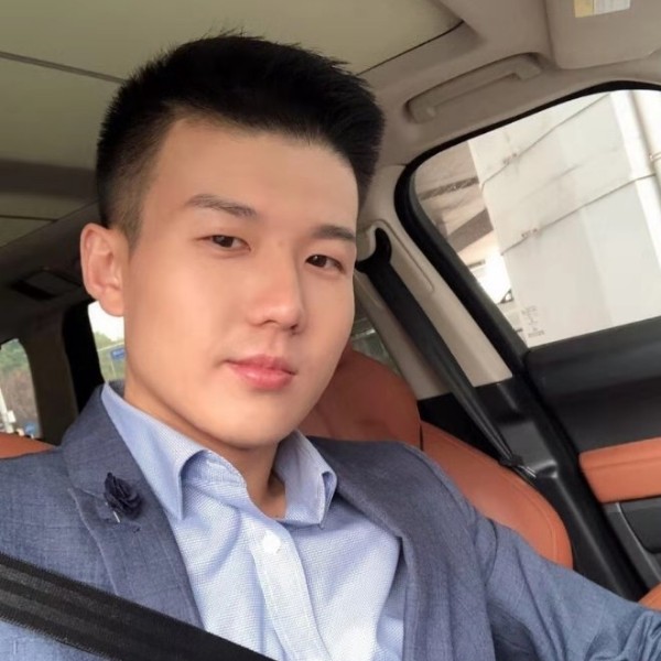 越努力越幸福✌的照片