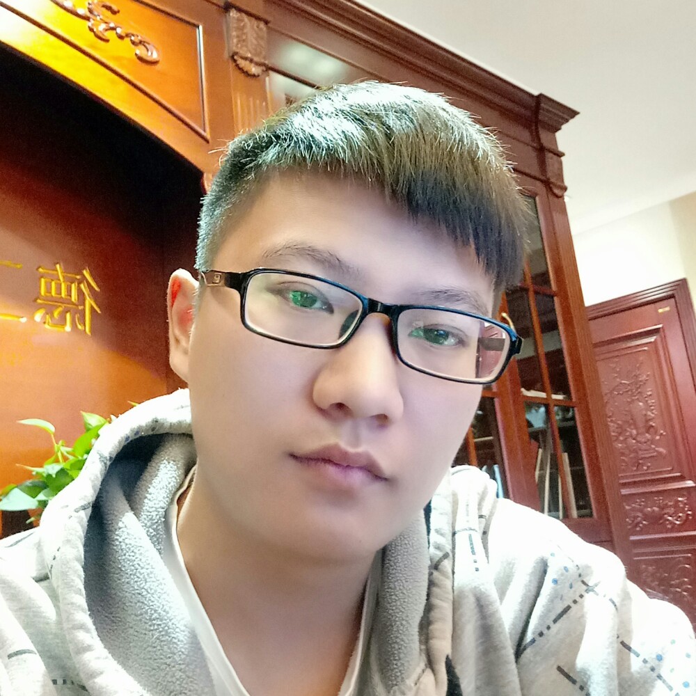 衬衫那缥缈的照片