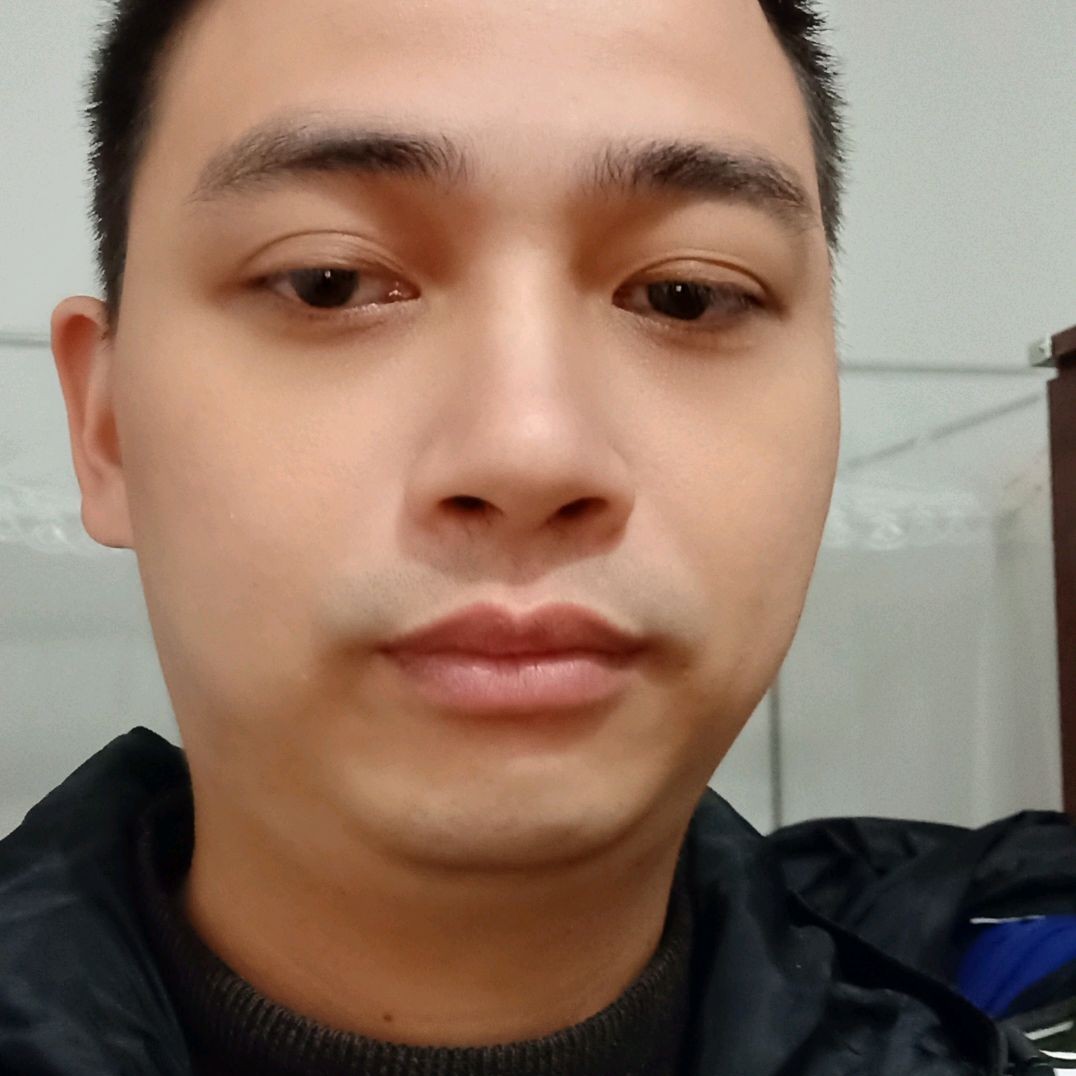 大电瓶的照片