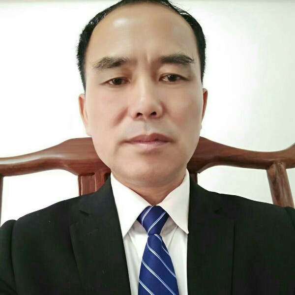 活泼回首微凉的照片