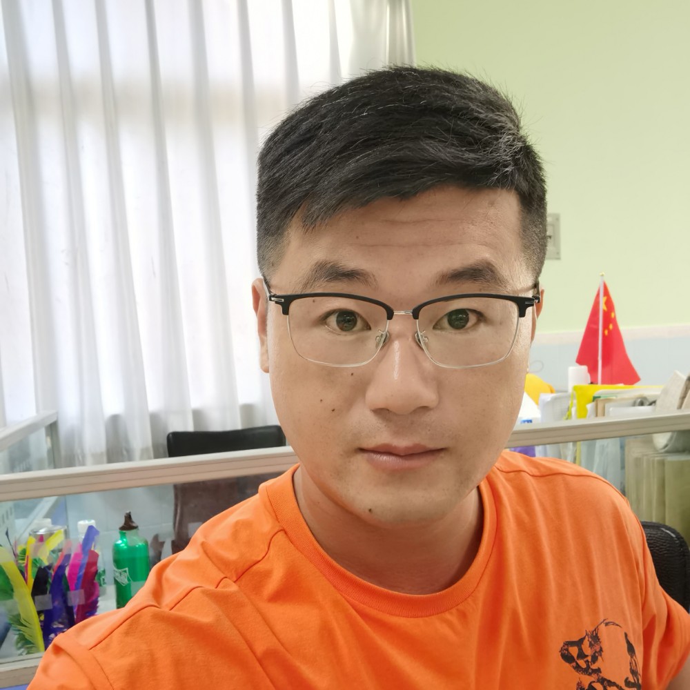 说给风听笑给云看的照片