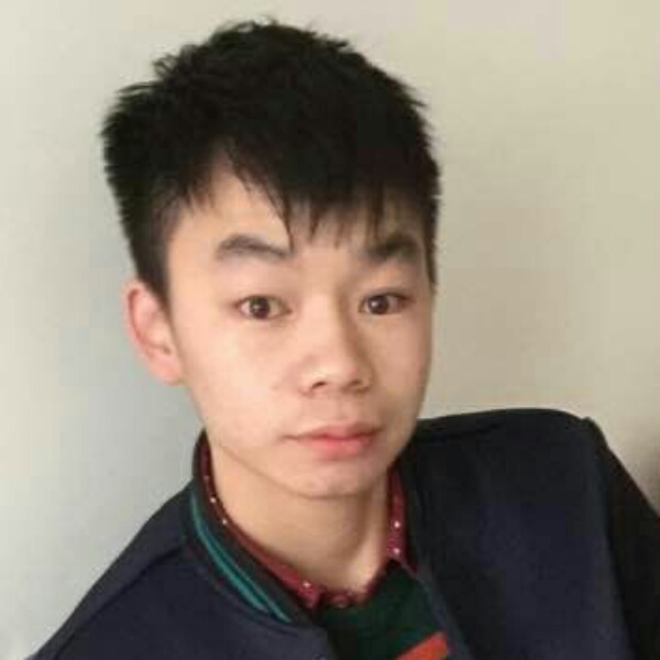 曹吉利的照片
