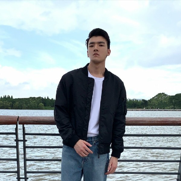 差不多的绅士的照片