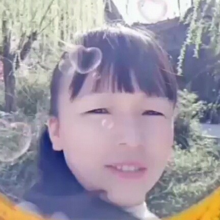 云端上的女人的照片