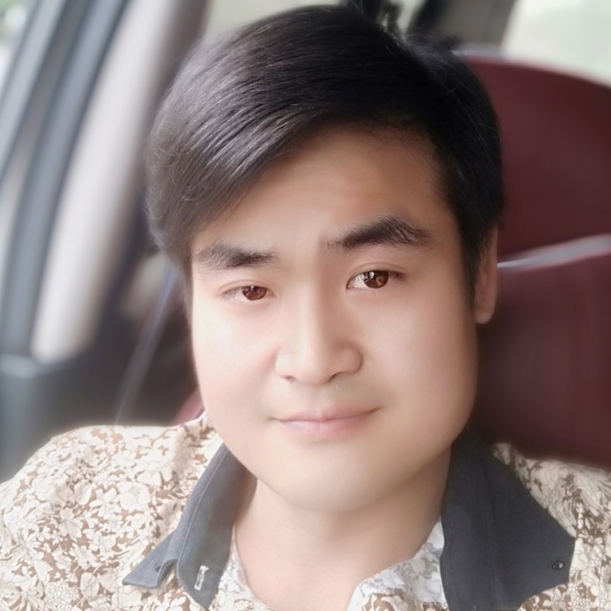 红牛那勤恳的照片