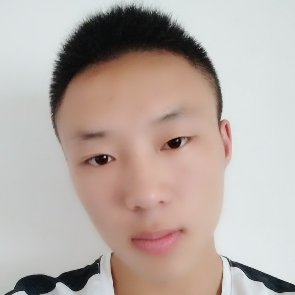 蚂蚁深拥眯眯眼的照片