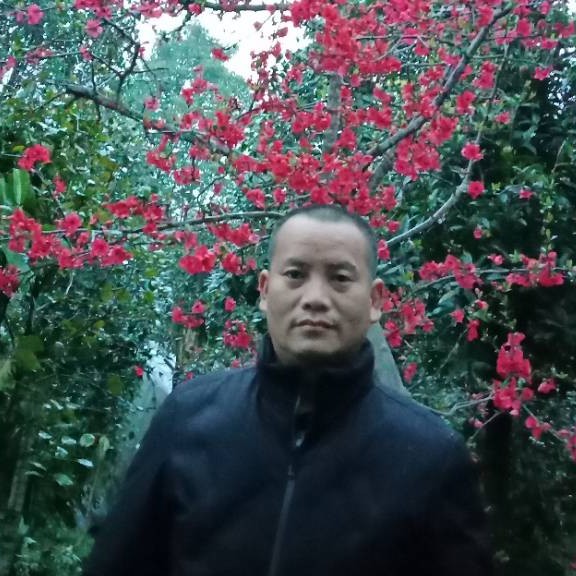 陌殇健壮的照片