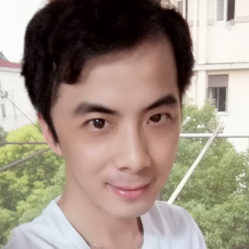 务实锦瑟的照片