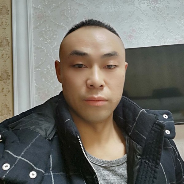 激情的凉城的照片