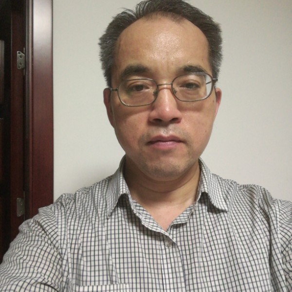 红旗漫卷的照片