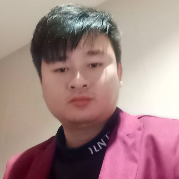 高高拾忆南鸢的照片